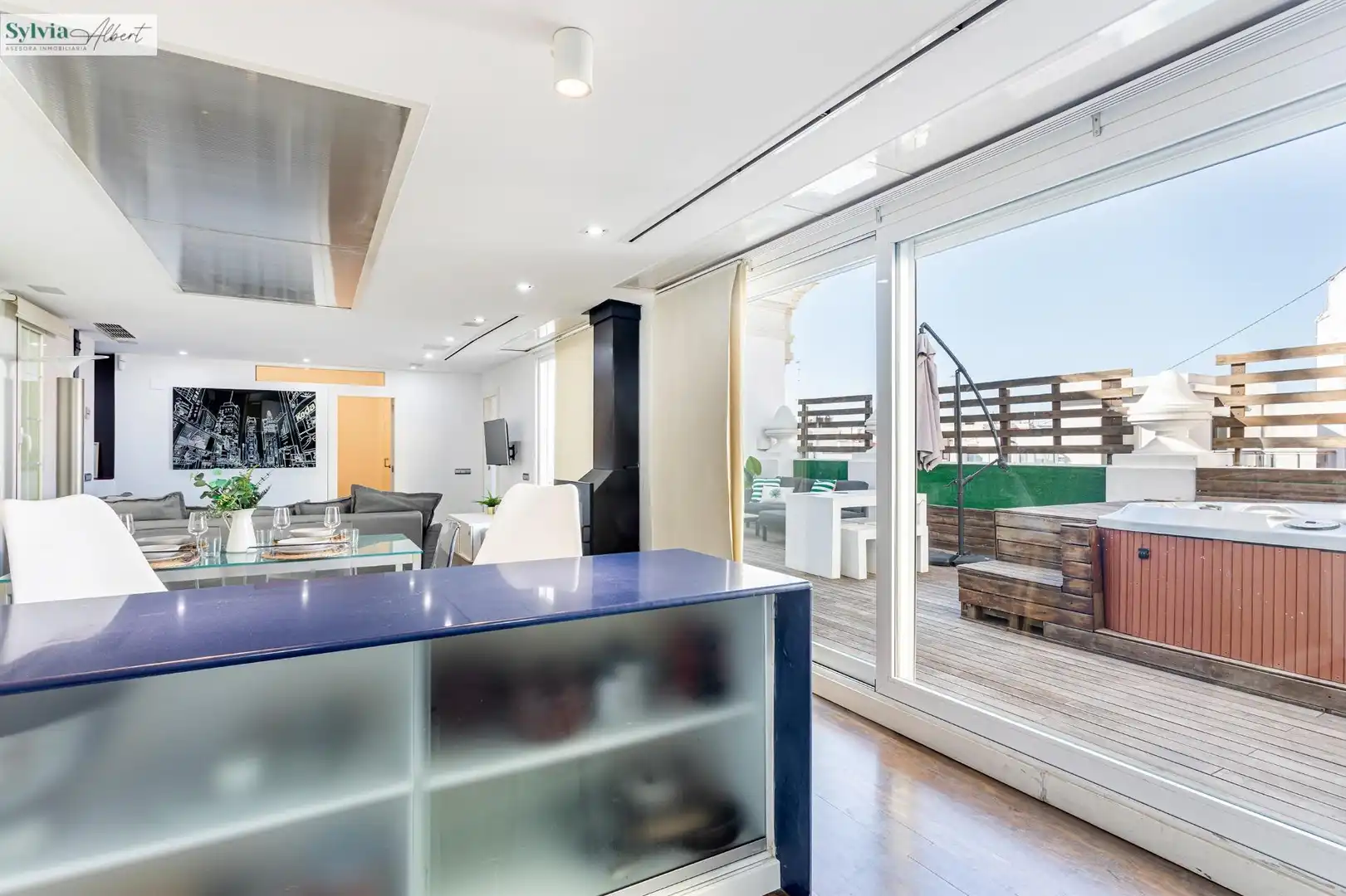 Cocina de Ático de alquiler en Valencia con Aire acondicionado, Parquet y Terraza