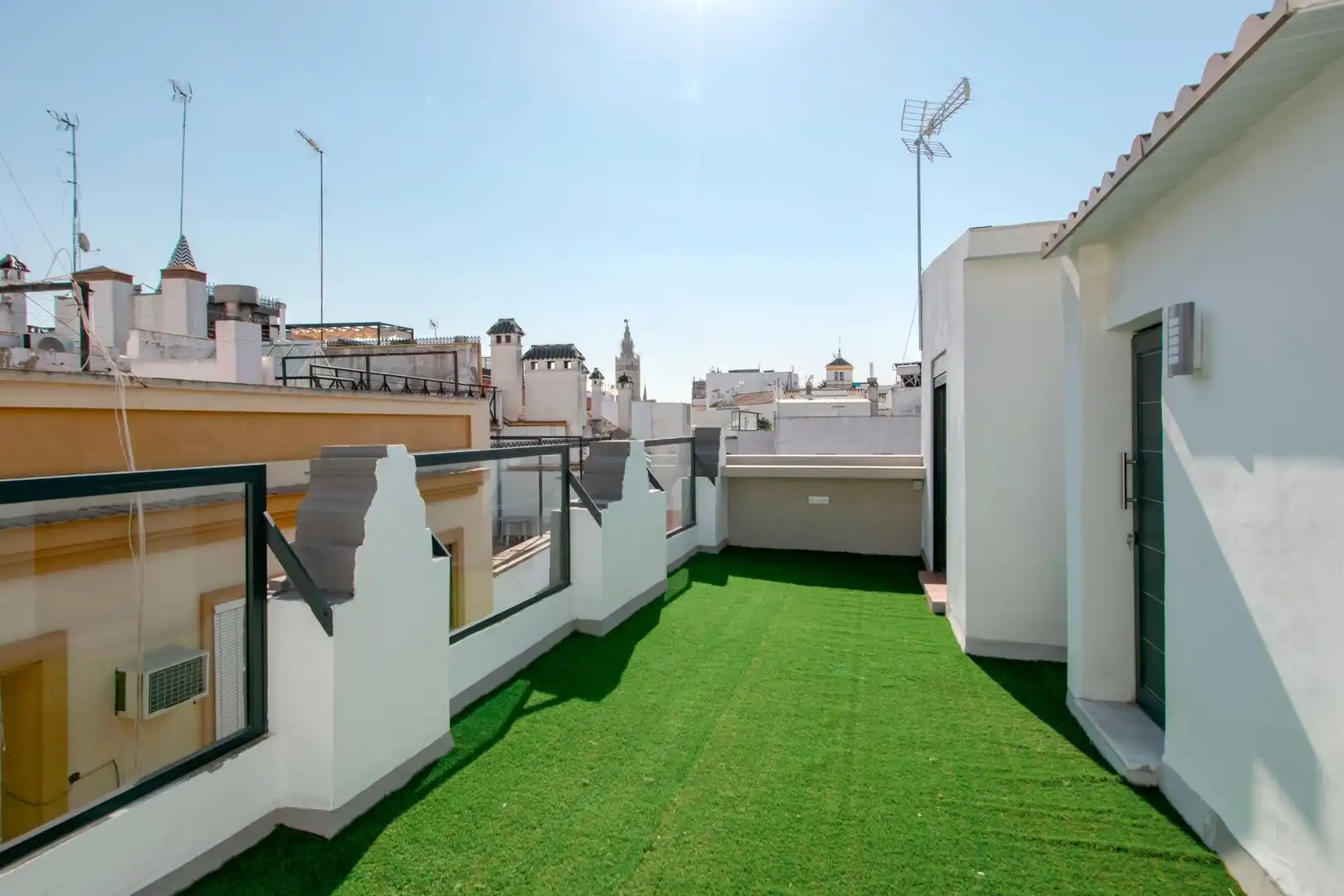 Piso con terraza en venta en Casco Antiguo, imagen 3
