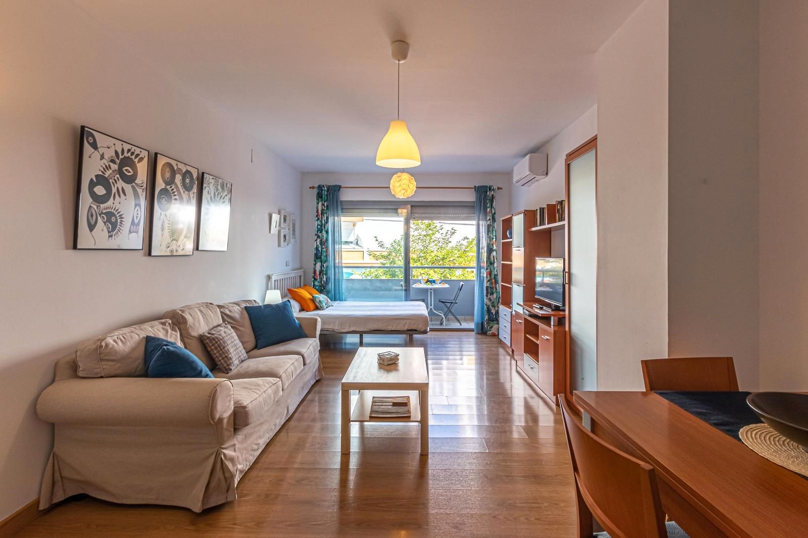 Habitación de Estudio de alquiler en Benalmádena con Aire acondicionado, Calefacción y Terraza