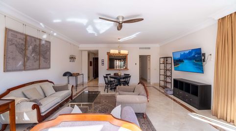 Foto 4 de Apartamento en venta en Nueva Alcántara, Marbella