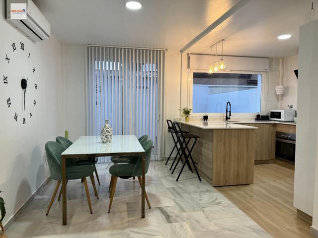 Casa adosada en Venta en Ctra Jerez - Ctra del Puerto