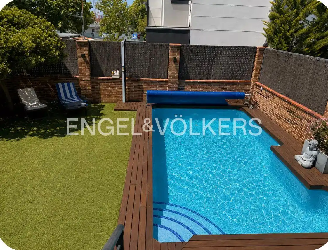 Schwimmbecken von Haus oder Chalet zur Miete in Madrid mit Klimaanlage, Heizung und Privatgarten