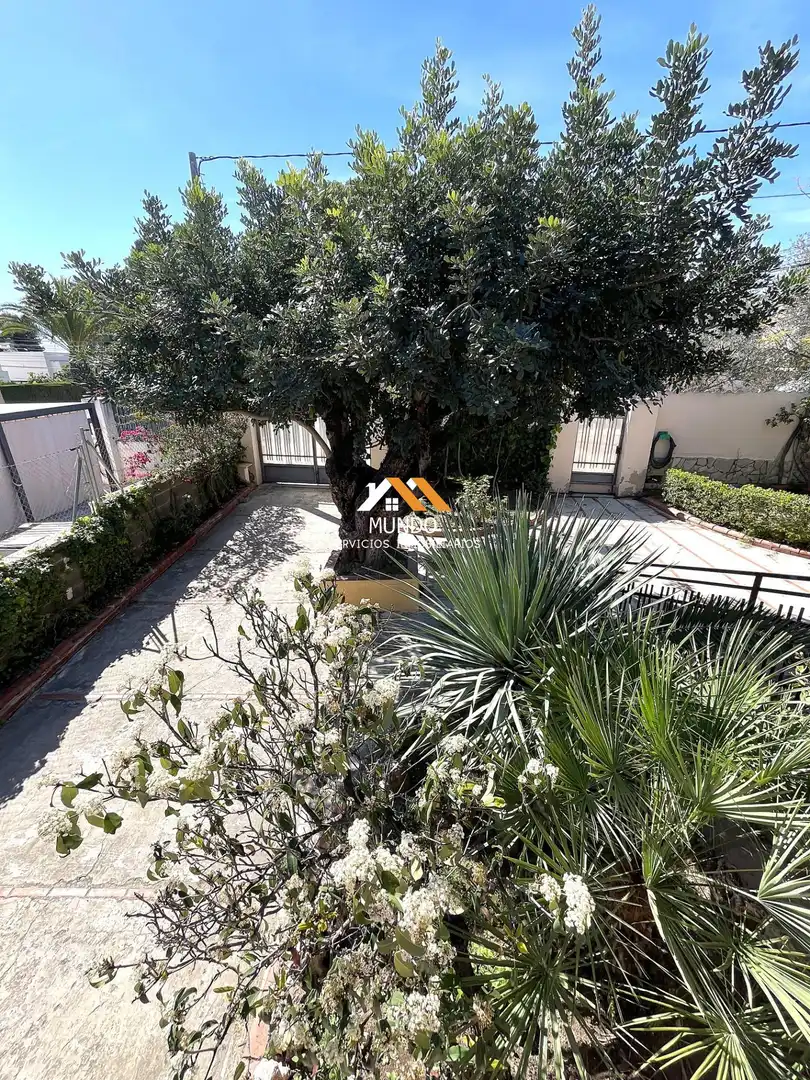 Jardí de Casa o xalet en venda en Paterna amb Aire condicionat, Calefacció i Jardí privat