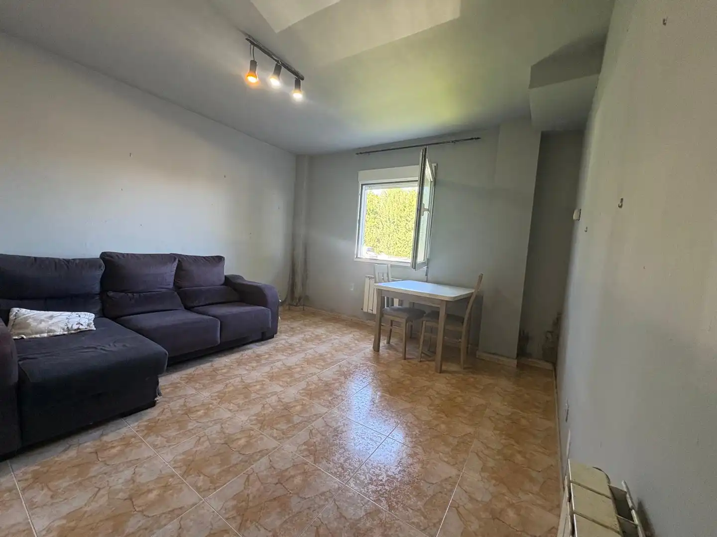 Living room of Flat for sale in Lugo  with Heating, Storage room and Furnished