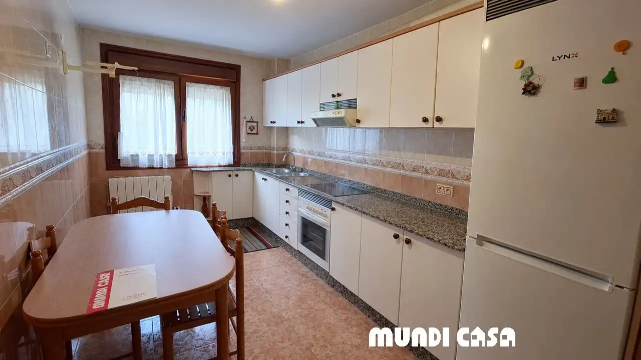 Küche von Wohnungen zum Verkauf in Boiro mit Heizung, Terrasse und Abstellraum