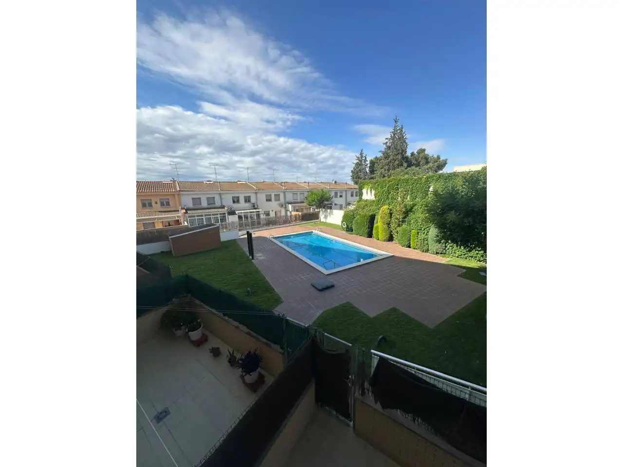 Vista exterior de Pis en venda en Bellpuig amb Calefacció, Parquet i Balcó
