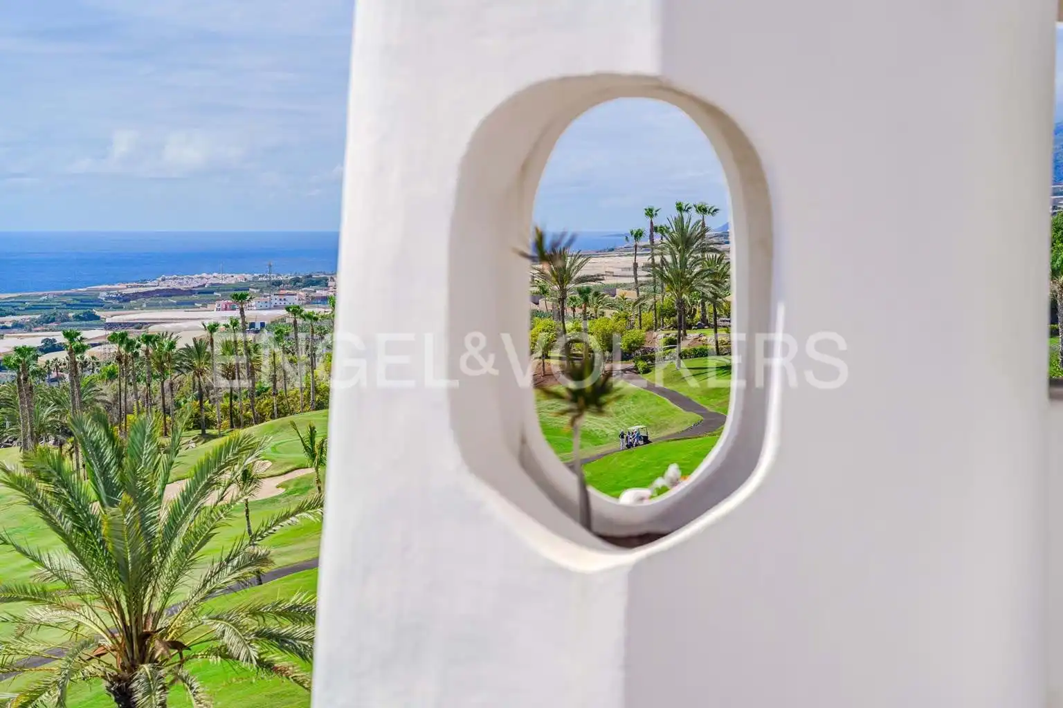 Vista exterior de Piso en venta en Guía de Isora con Aire acondicionado, Terraza y Piscina