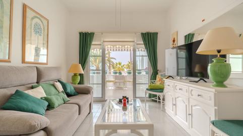 Foto 3 von Erdgeschoss zum Verkauf in Calle  Londres, Playa de Fañabé, Adeje