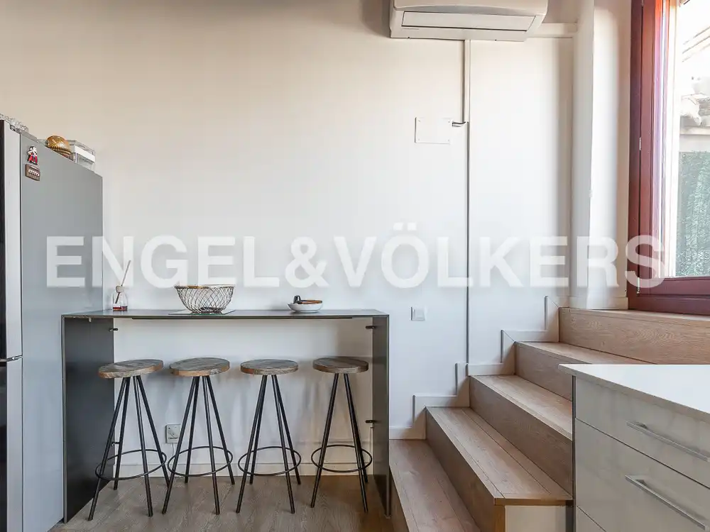 Cuina de Àtic de lloguer en Valencia amb Aire condicionat, Calefacció i Parquet