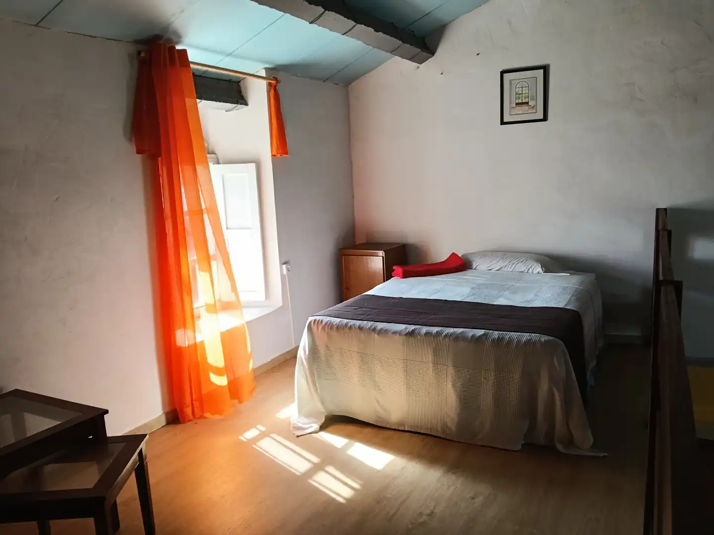 Schlafzimmer von Einfamilien-Reihenhaus zum Verkauf in Carral mit Privatgarten und Abstellraum