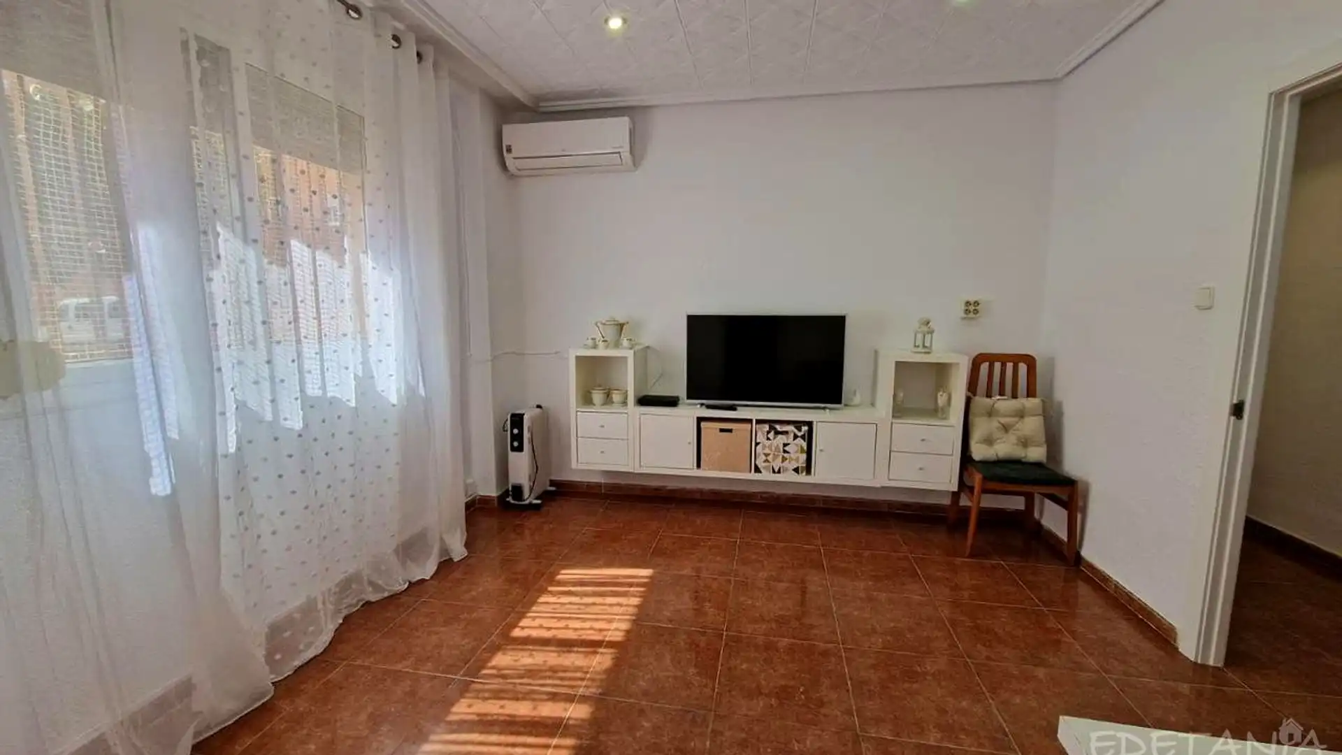 Living room of Planta baja for sale in Moncada  with Air Conditioner and Furnished
