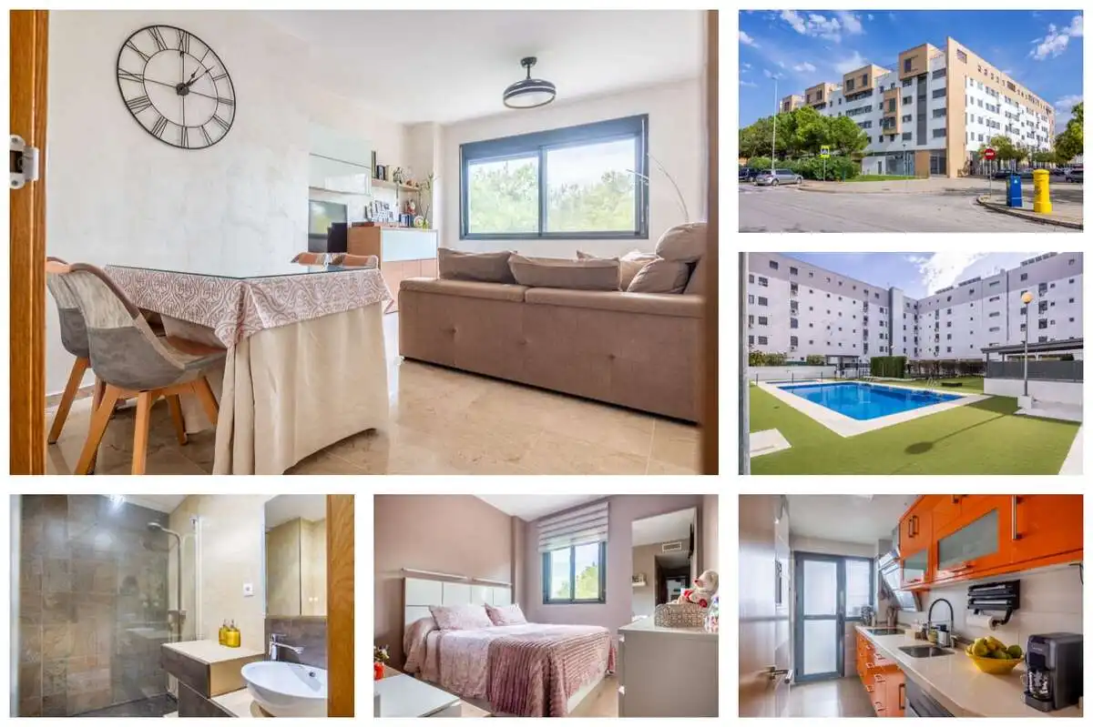 Exterior view of Flat for sale in Sevilla  with Air Conditioner, Heating and Storage room
