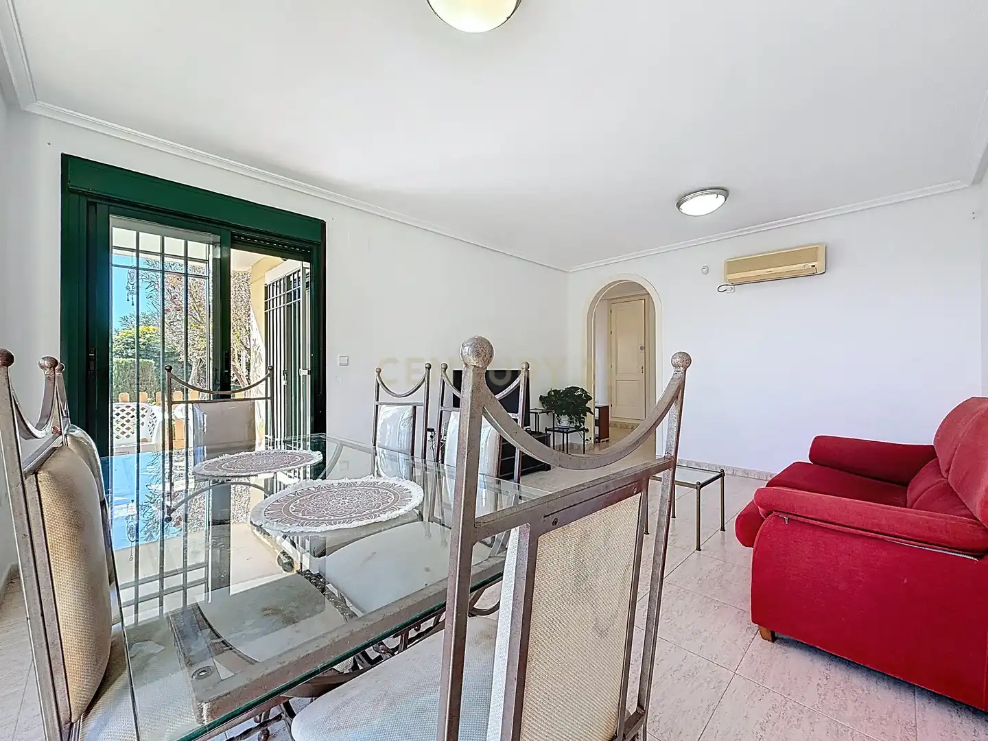 Menjador de Planta baixa en venda en Orihuela amb Aire condicionat, Jardí privat i Traster