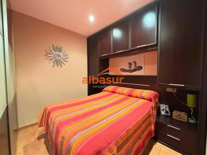 Dormitori de Casa o xalet en venda en Córdoba amb Aire condicionat i Moblat