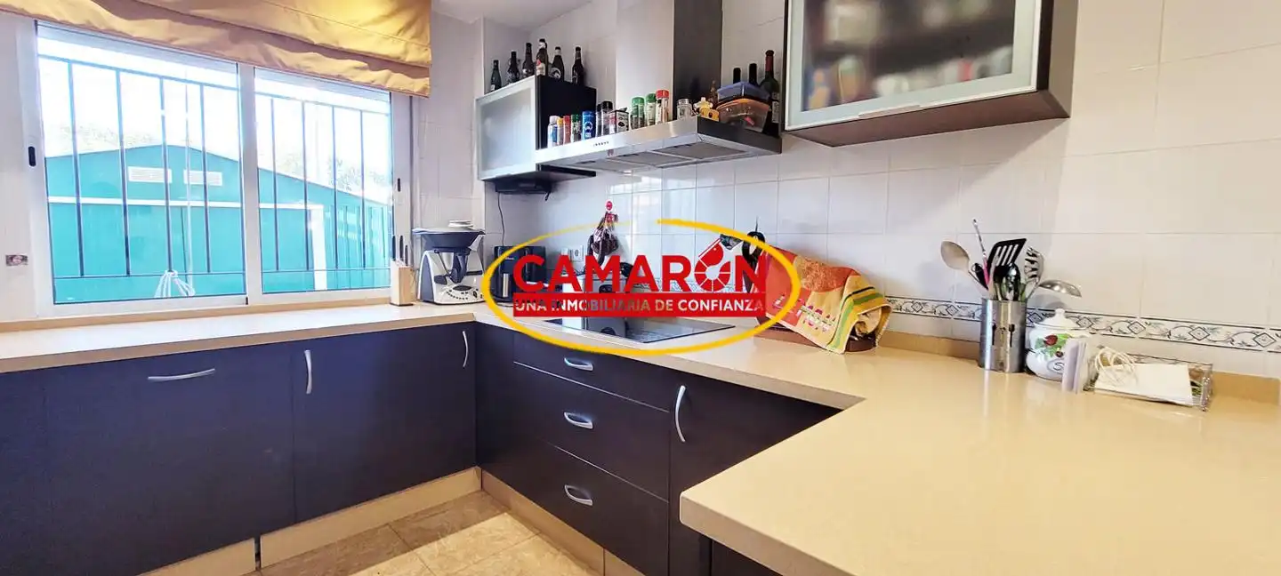 Cocina de Casa adosada en venta en Coria del Río con Aire acondicionado