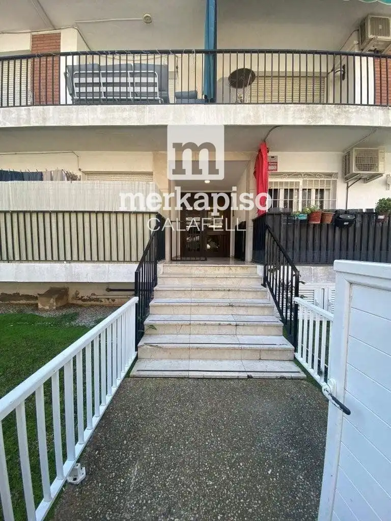 Vista exterior de Piso en venta en Calafell con Calefacción, Terraza y Trastero
