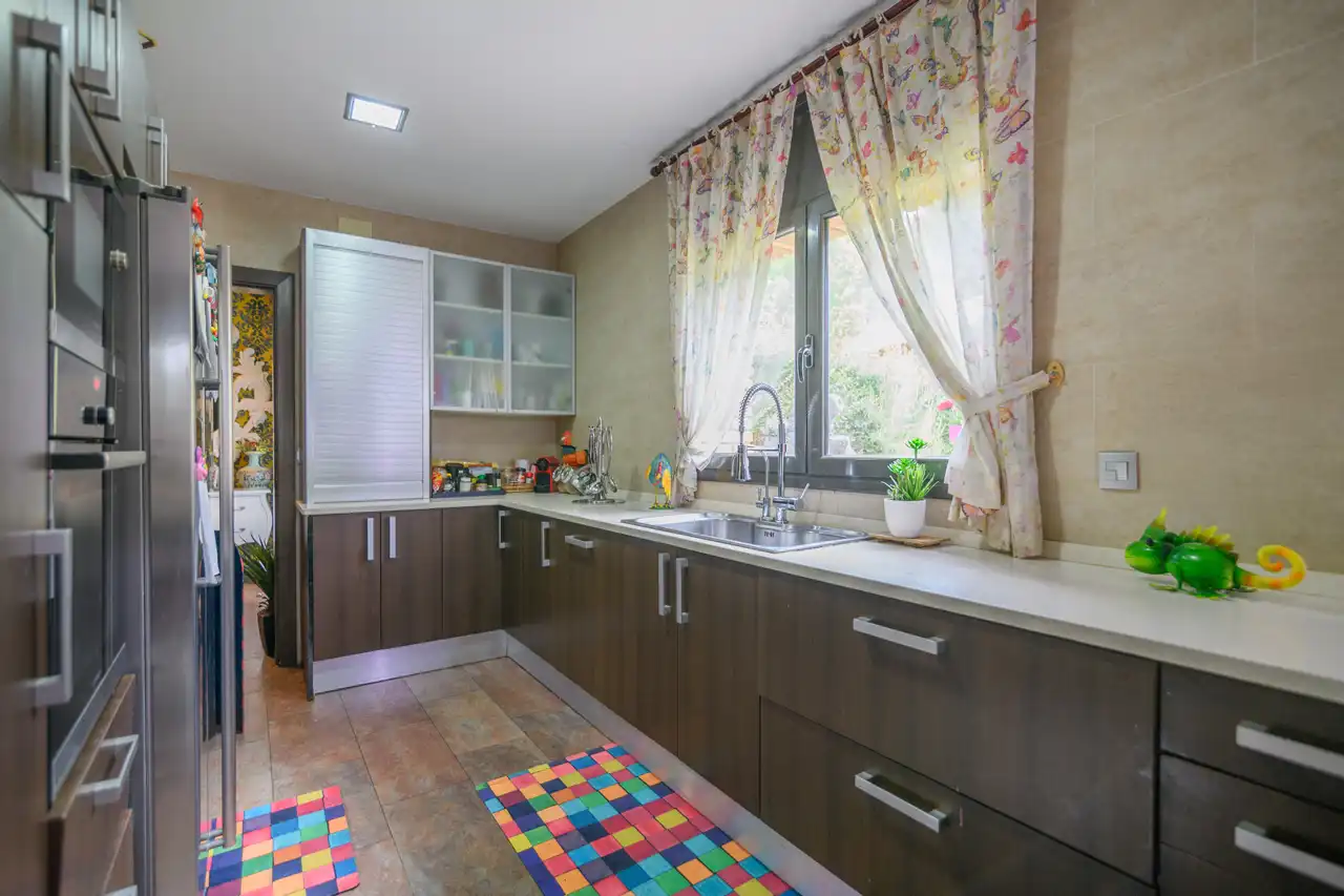 Cocina de Casa o chalet de alquiler en Begues con Aire acondicionado, Calefacción y Jardín privado