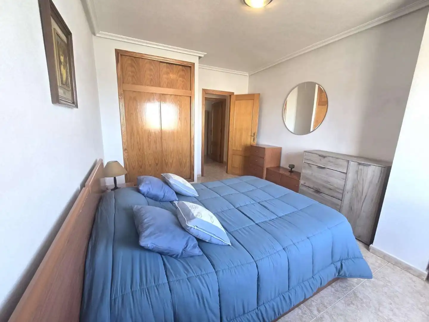 Habitación de Apartamento en venta en Torrevieja con Aire acondicionado, Calefacción y Terraza
