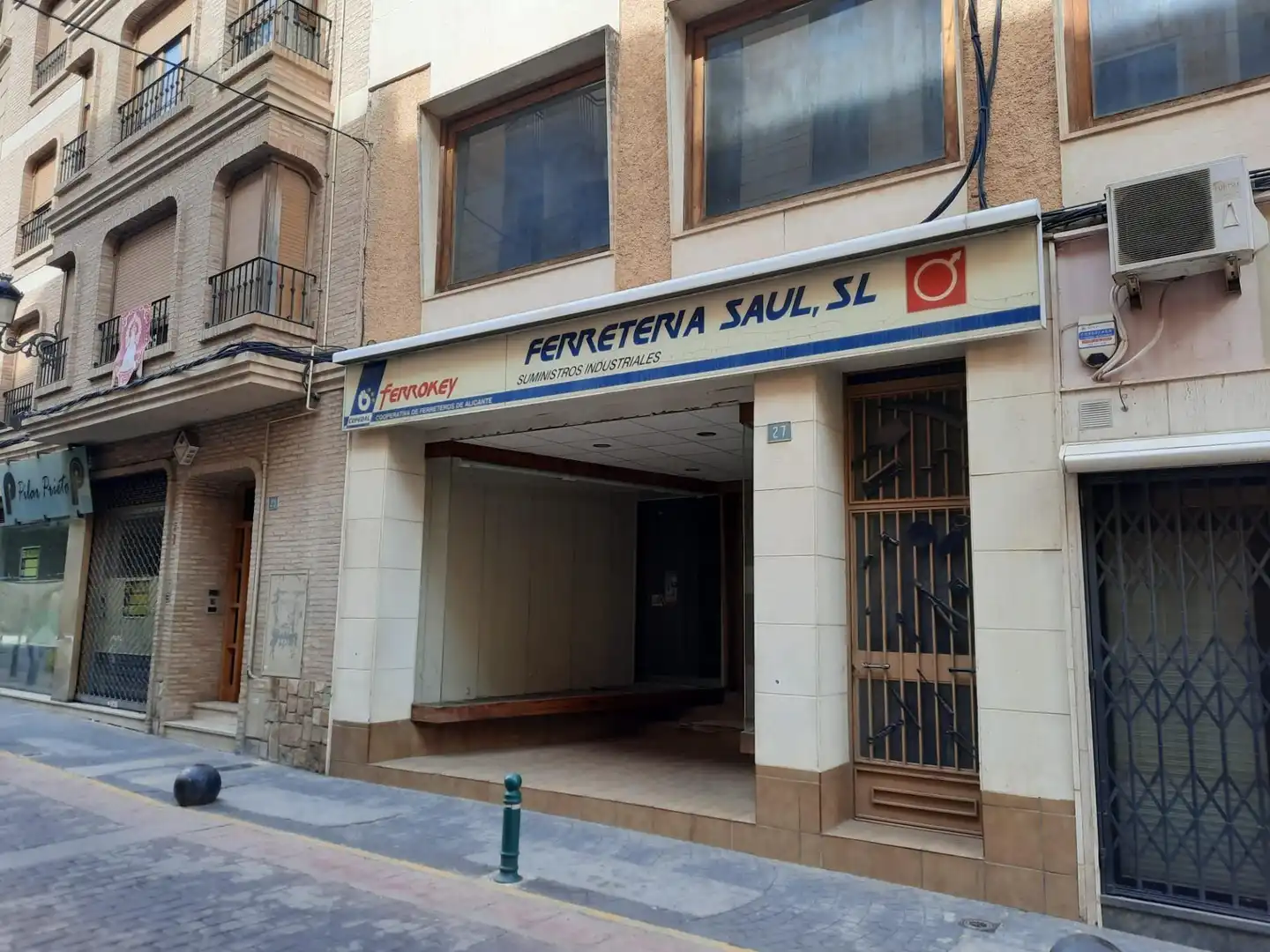 Local commercial à louer à Almansa
