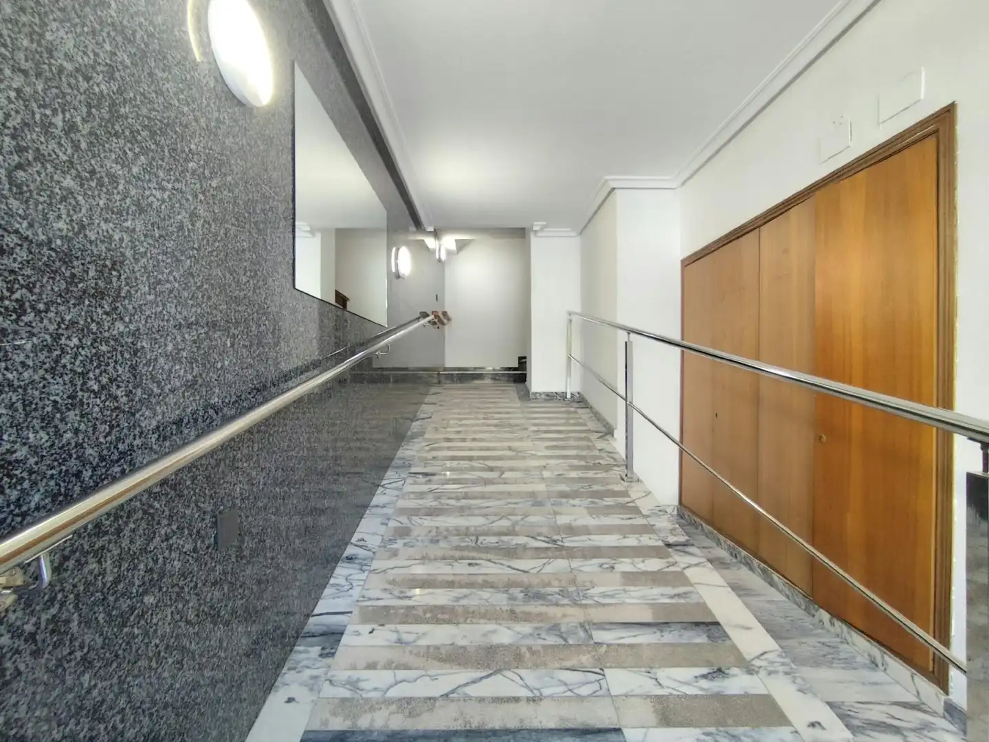 Piso con terraza en venta en Calle JUAN LOAISA, imagen 2