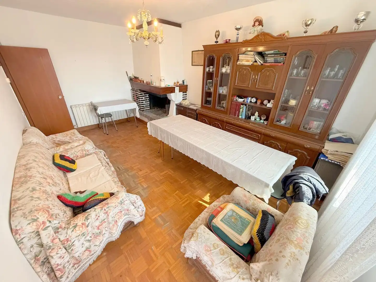 Sala d'estar de Pis en venda en Ayegui / Aiegi amb Parquet i Balcó