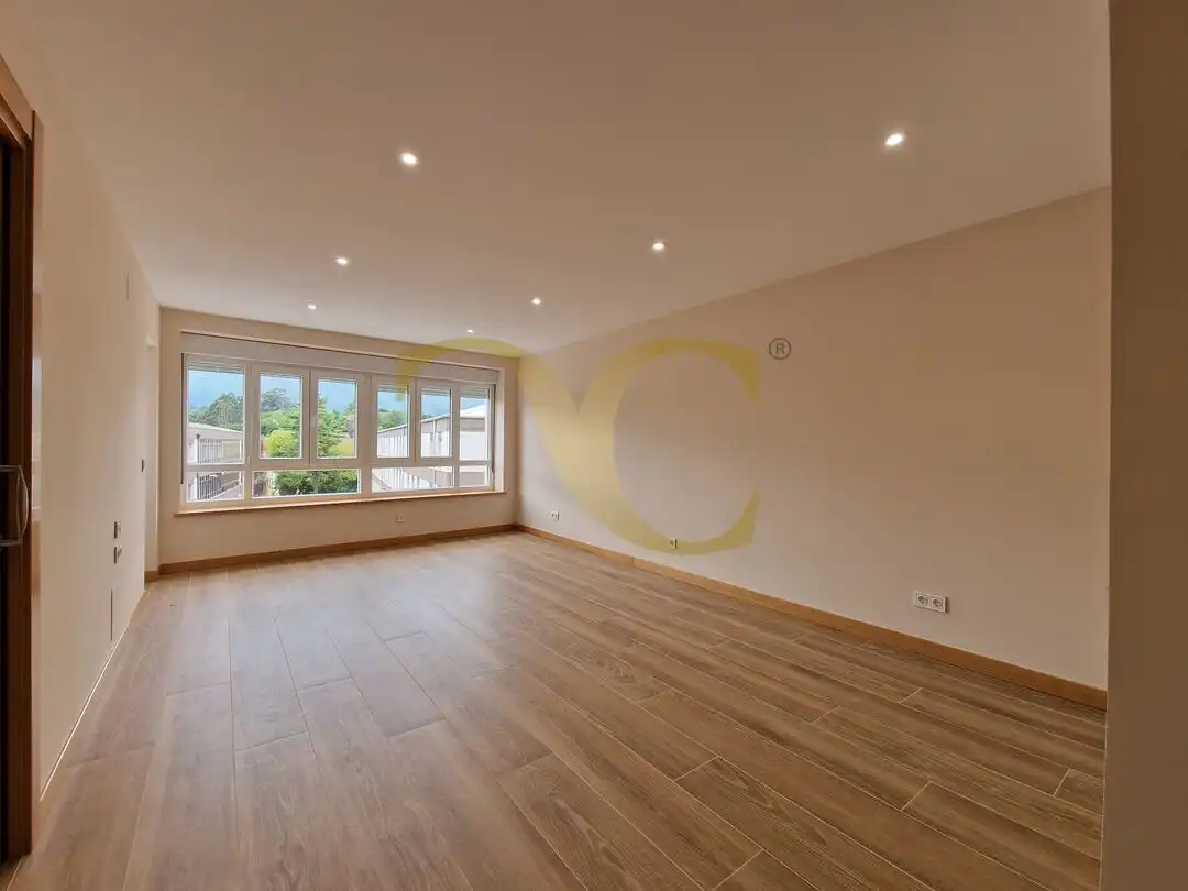 Sala d'estar de Pis en venda en Llanes amb Calefacció i Terrassa