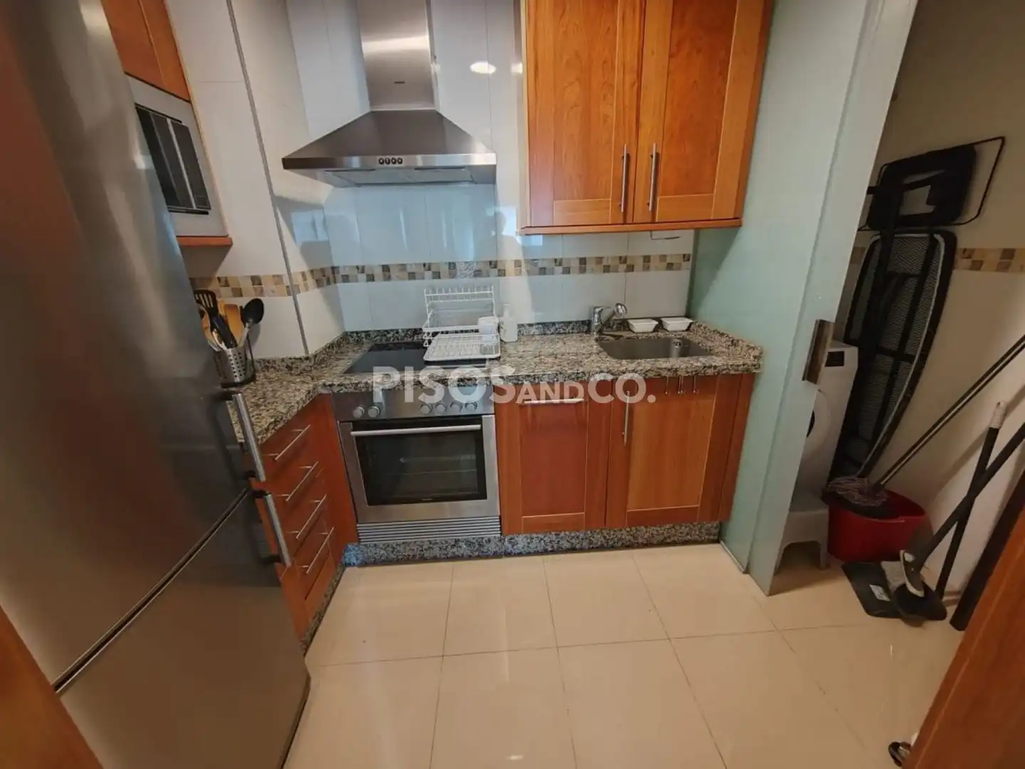 Cocina de Piso en venta en A Coruña Capital  con Calefacción, Trastero y Amueblado