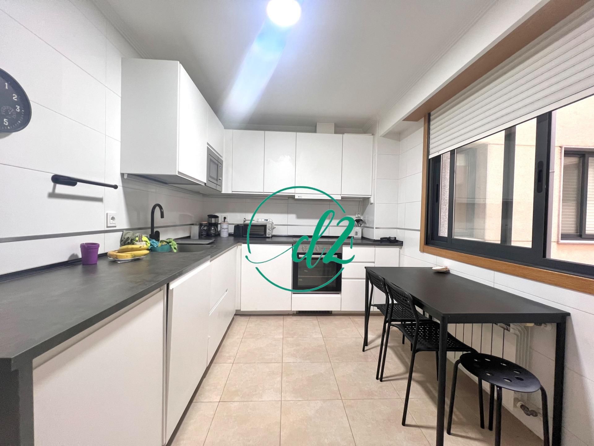 Kitchen of Apartment for sale in Ourense Capital   with Heating and Storage room