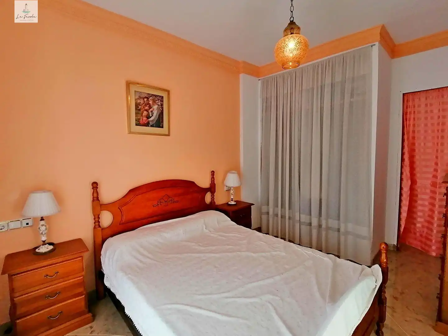 Dormitori de Casa o xalet en venda en Loja amb Jardí privat, Terrassa i Traster