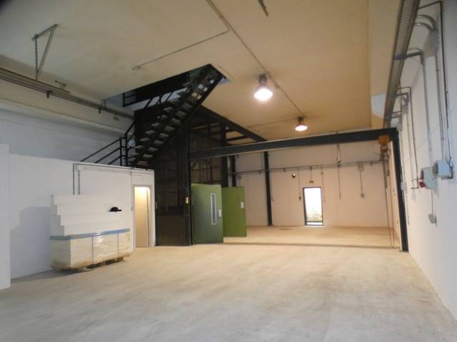 Nave industrial en Alquiler en Ca n'Aurell