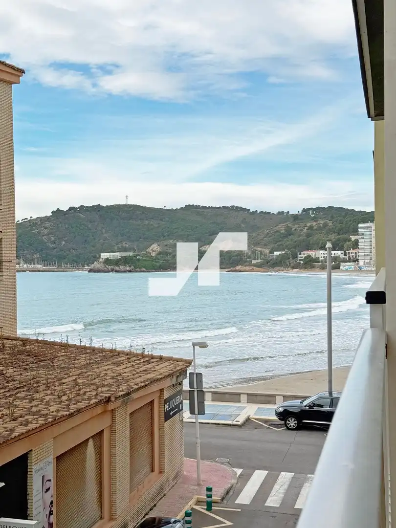Außenansicht von Wohnungen zum Verkauf in Oropesa del Mar / Orpesa mit Klimaanlage und Terrasse