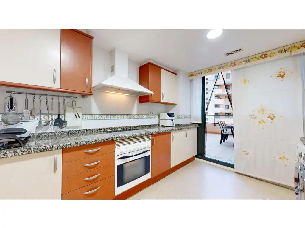 Kitchen of Flat for sale in Valencia  with Air Conditioner, Terrace and Community pool