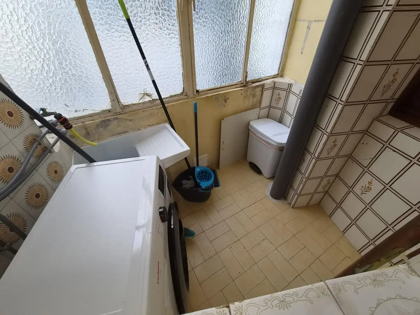 Bathroom of Flat for rent in Castellón de la Plana / Castelló de la Plana  with Furnished and Balcony