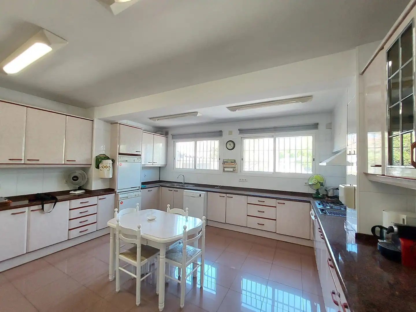 Küche von Haus oder Chalet zum Verkauf in El Vendrell mit Privatgarten, Terrasse und Abstellraum