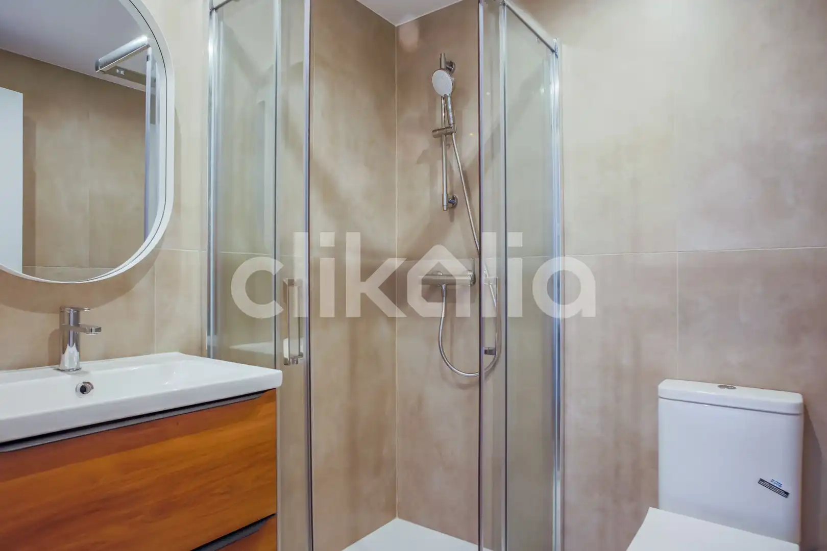 Bathroom of Flat for sale in Alcobendas  with Air Conditioner, Heating and Terrace