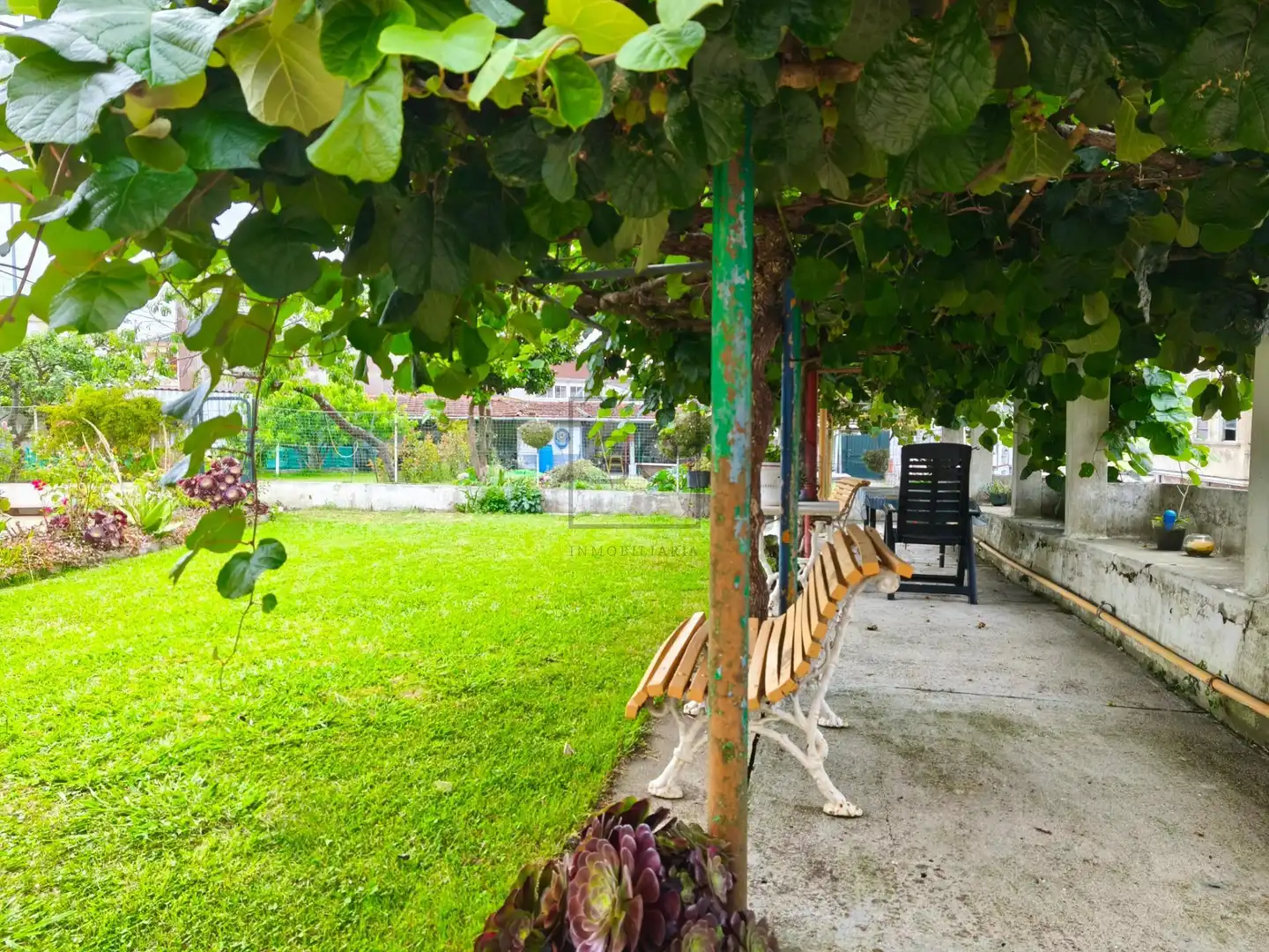 Jardí de Casa o xalet en venda en Neda amb Calefacció, Jardí privat i Traster