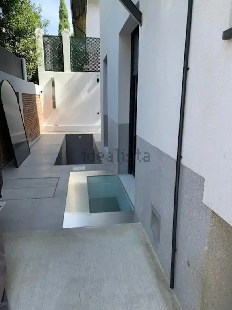 Piscina de Casa o xalet de lloguer en Madrid amb Aire condicionat, Calefacció i Jardí privat