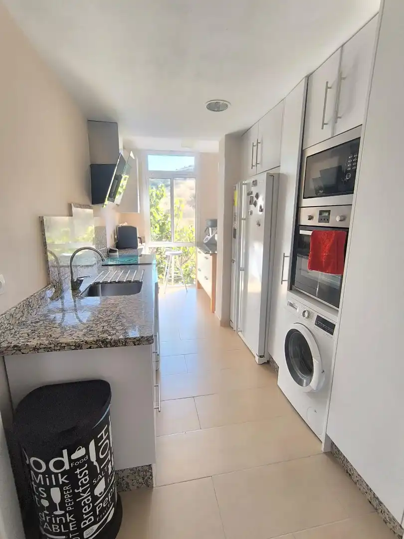 Apartament amb piscina en venda a Calahonda, imagen 10