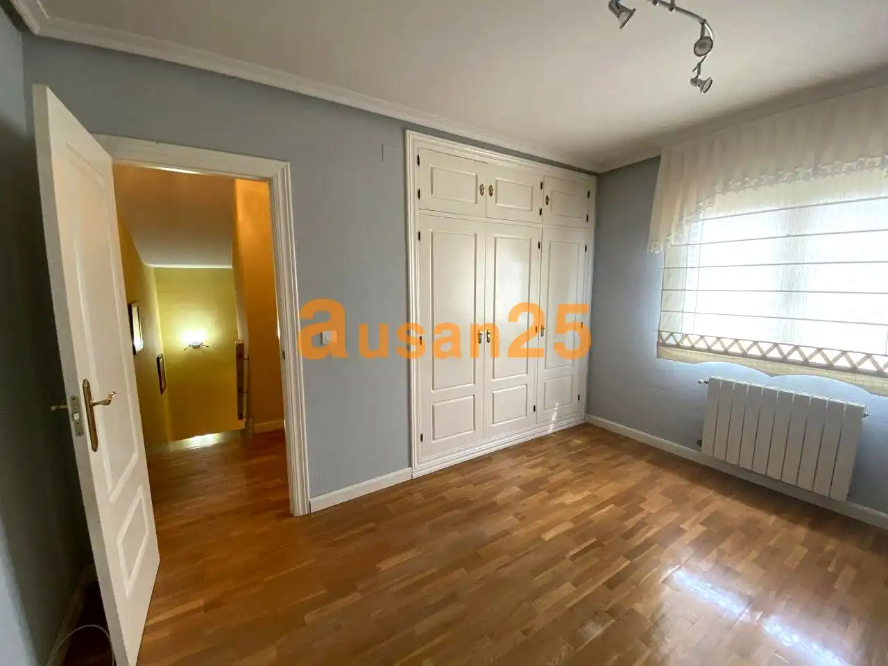 Schlafzimmer von Haus oder Chalet zum Verkauf in Fresnillo de las Dueñas mit Heizung, Parkett und Terrasse