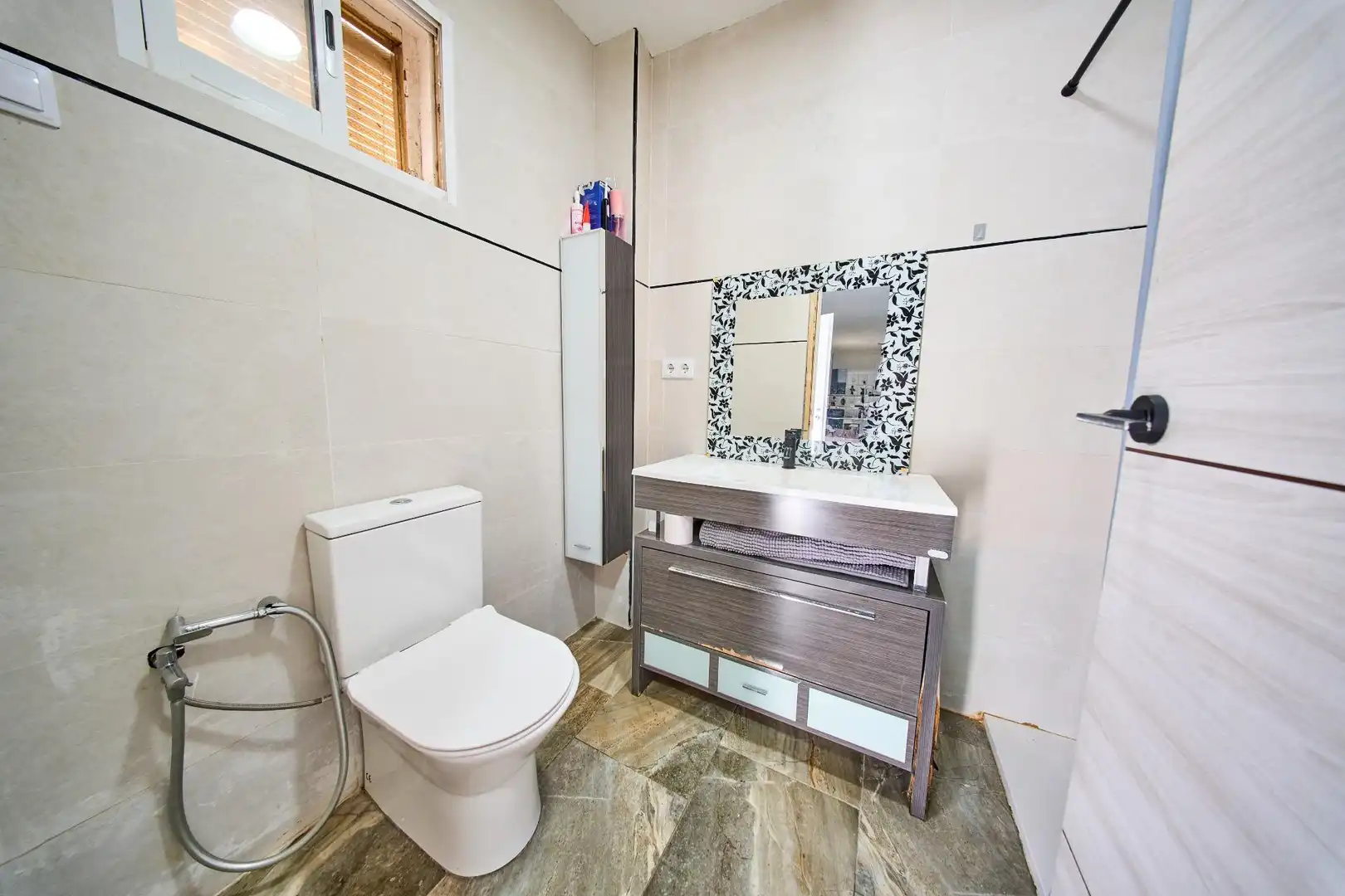 Bany de Casa o xalet en venda en Granada