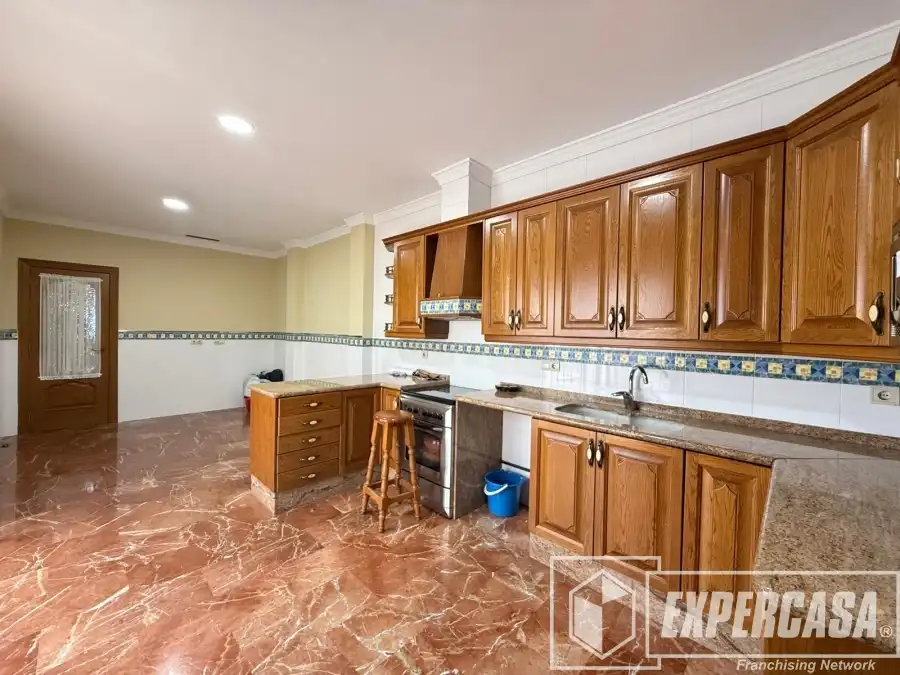 Cocina de Casa o chalet de alquiler en Picassent con Calefacción, Terraza y Trastero