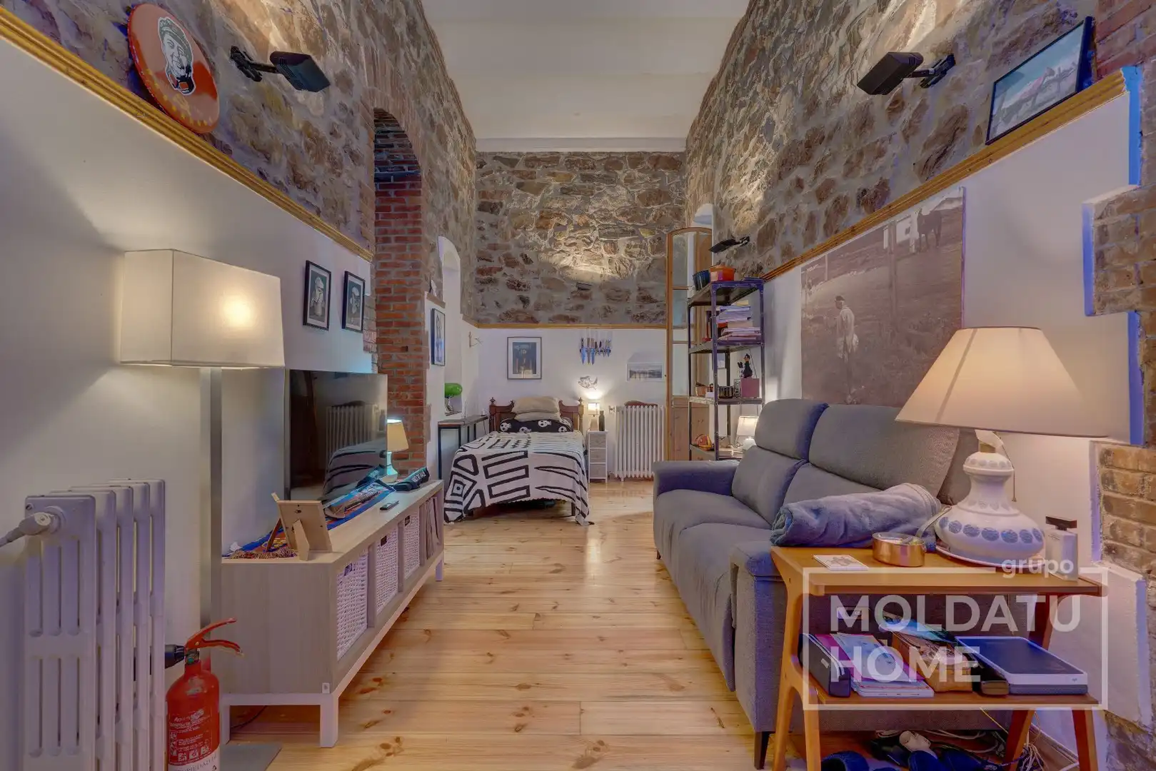 Sala d'estar de Pis en venda en Donostia - San Sebastián  amb Calefacció i Terrassa