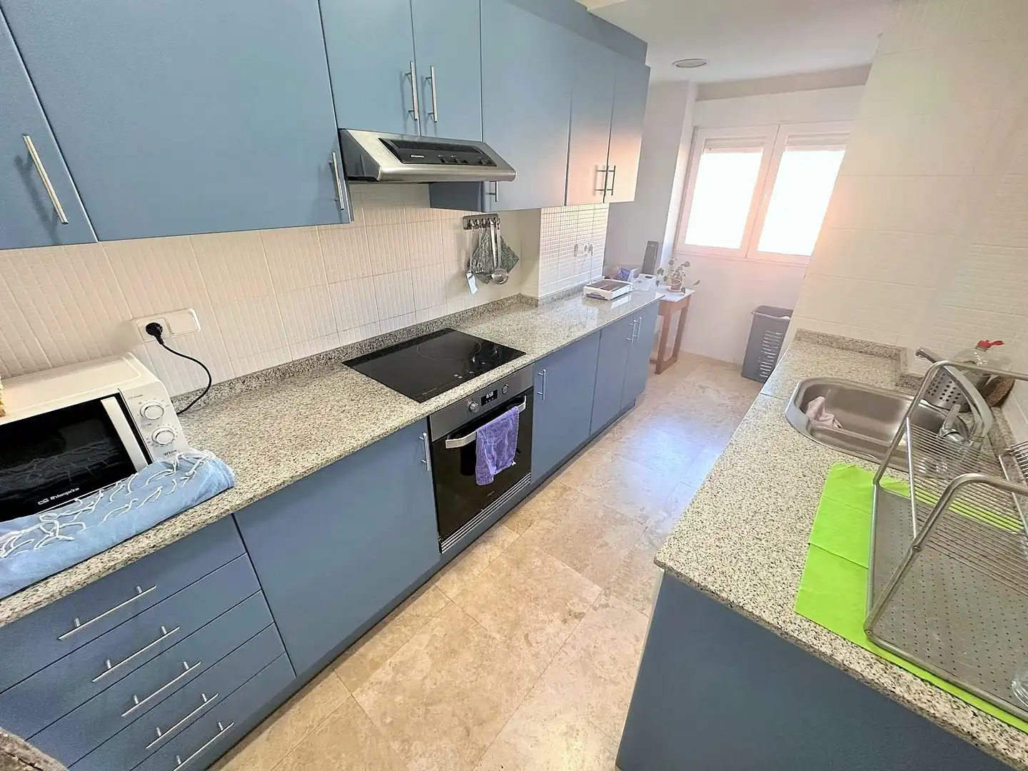 Cuina de Apartament de lloguer en Valencia amb Calefacció, Jardí privat i Terrassa