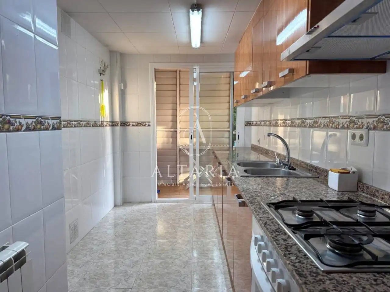 Cocina de Piso en venta en Malgrat de Mar con Calefacción, Terraza y Alarma