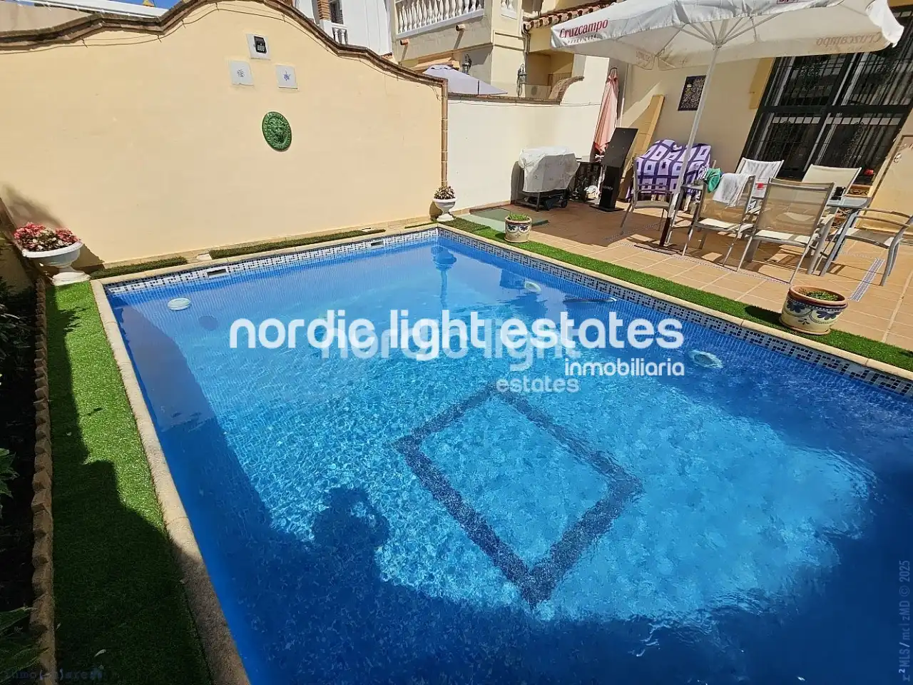 Haus mit Pool zum Verkauf in Torre del Mar, imagen 2