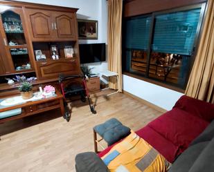 Living room of Flat for sale in  Barcelona Capital  with Heating and Furnished