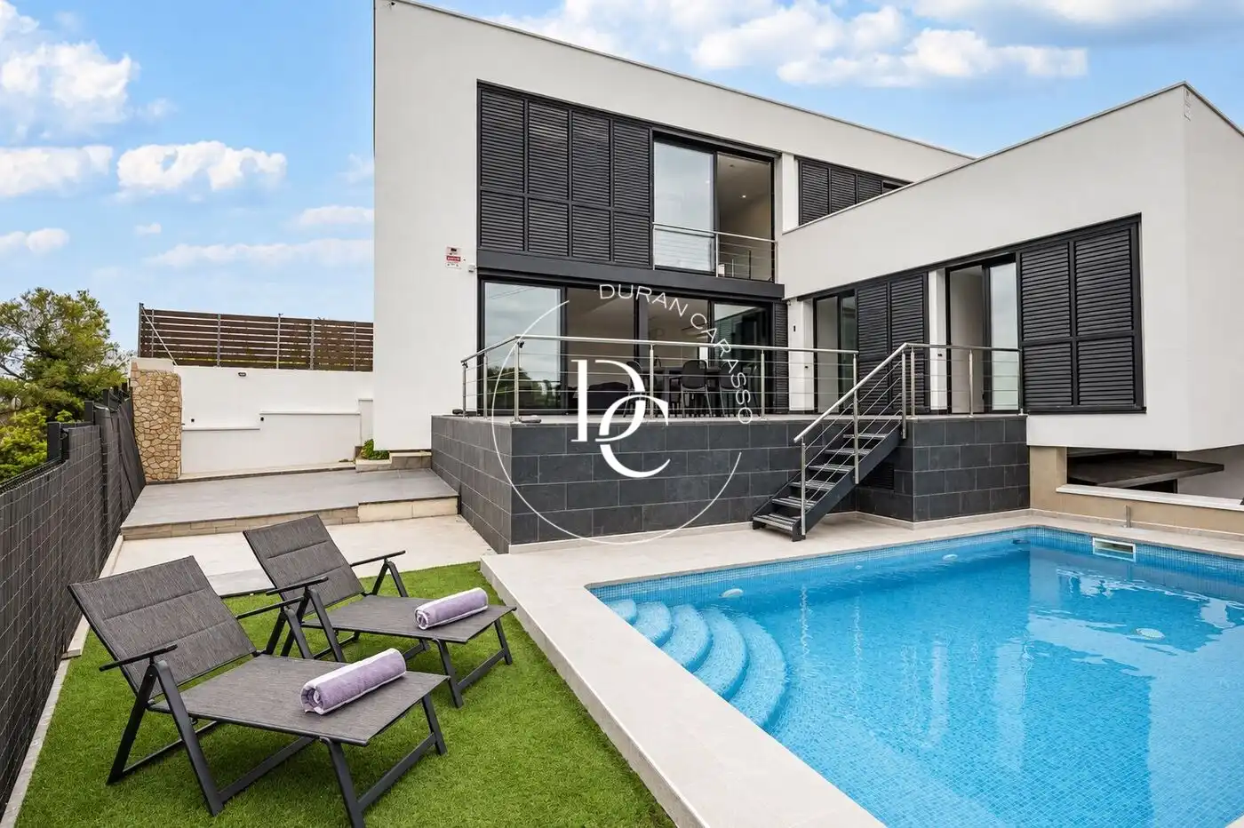 Haus mit Pool zum Verkauf in Carrer Mirador
