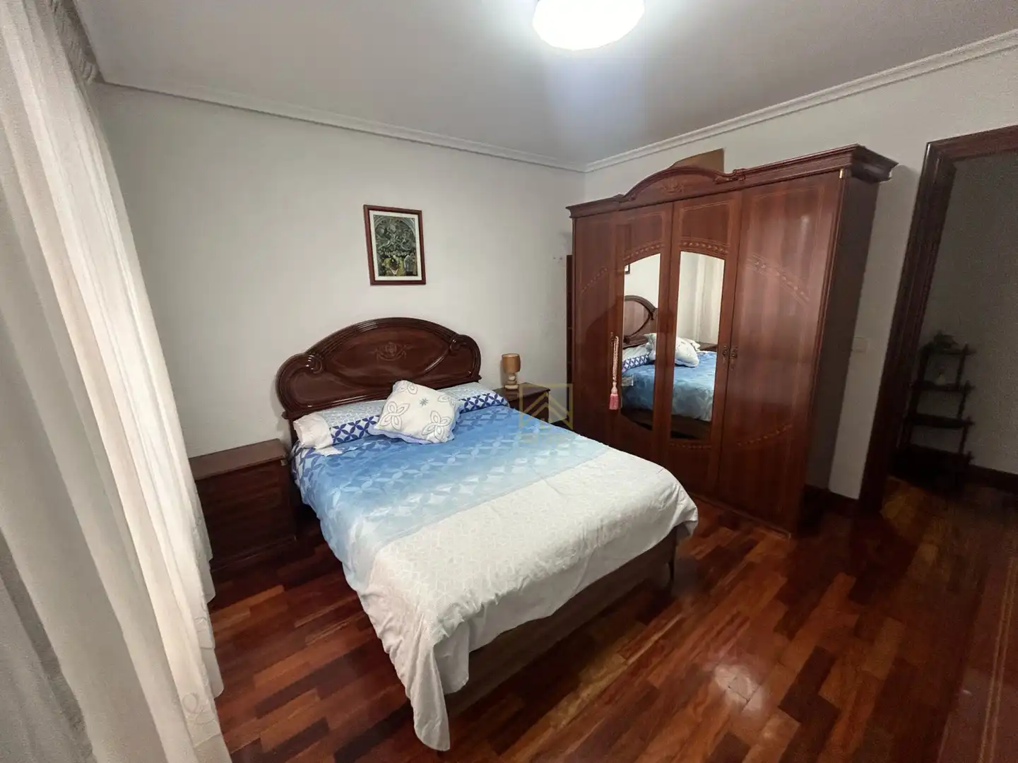 Habitación de Piso de alquiler en Torrelavega  con Calefacción, Parquet y Amueblado