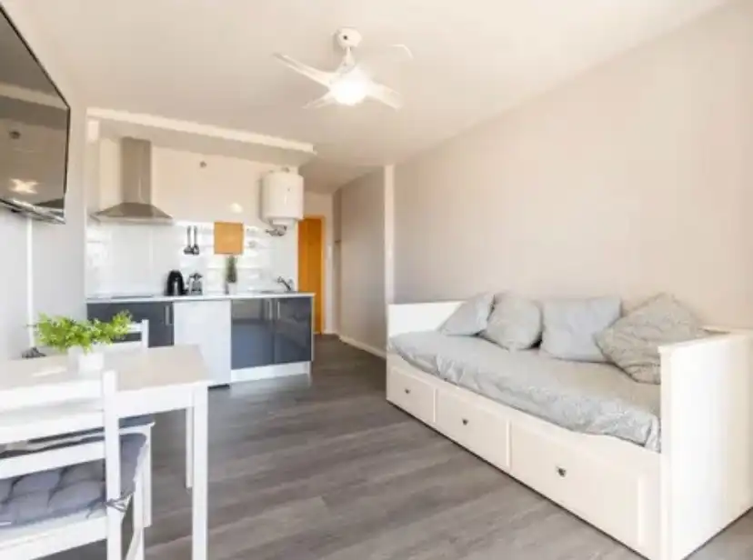 Habitación de Estudio en venta en Empuriabrava con Aire acondicionado, Calefacción y Amueblado