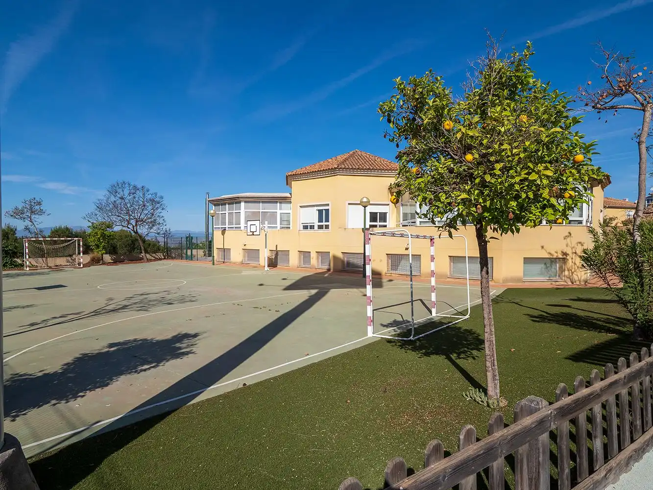 Vista exterior de Edifici en venda en Molina de Segura
